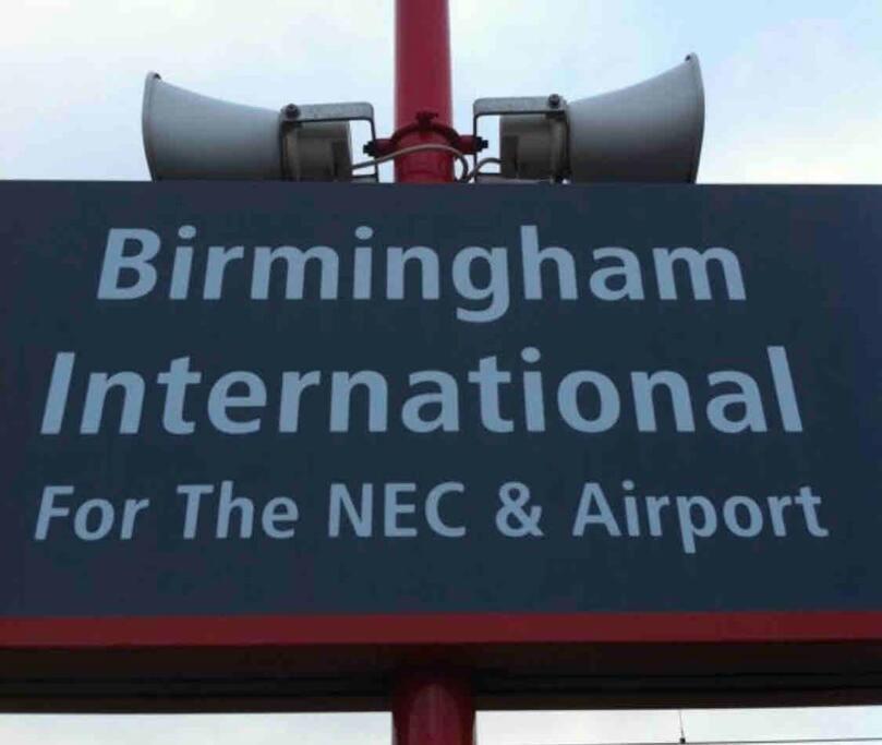 Entire Apartment / Nec / Resorts World / Birmingham Airport Sheldon  Eksteriør bilde